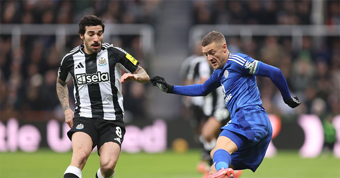 Leicester thất bại thảm hại trên sân của Newcastle